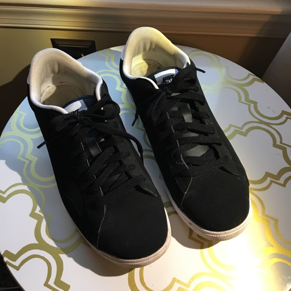 SOLD Nike sneakers